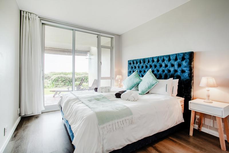 To Let 2 Bedroom Property for Rent in Dolphin Beach Western Cape